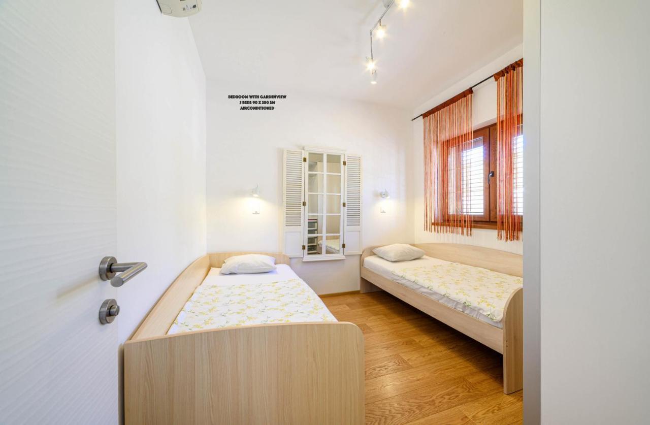 Sibenik Boats Apartment Raslina ภายนอก รูปภาพ